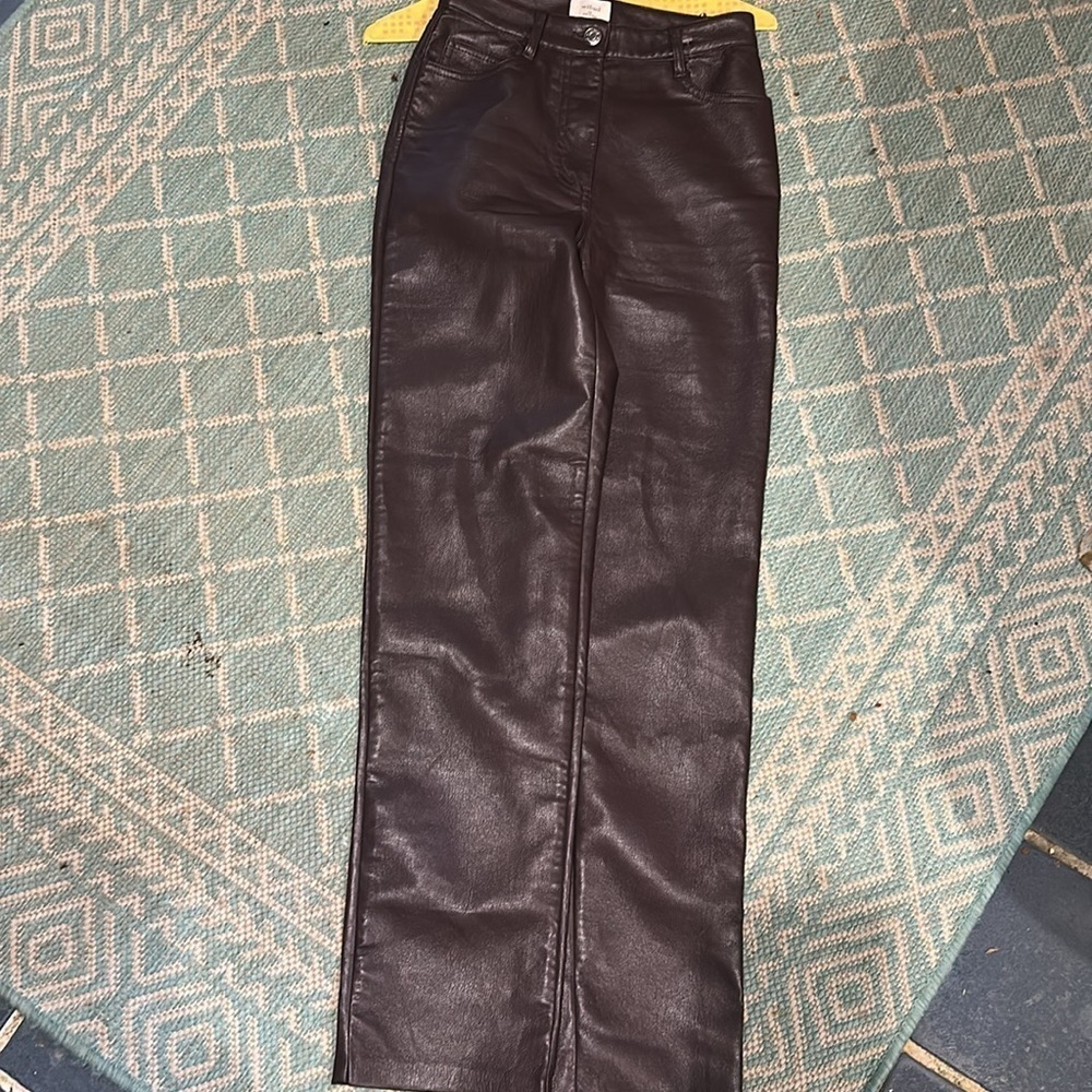 Wilfred Dark faux Leather Pants - Picture 3 of 11